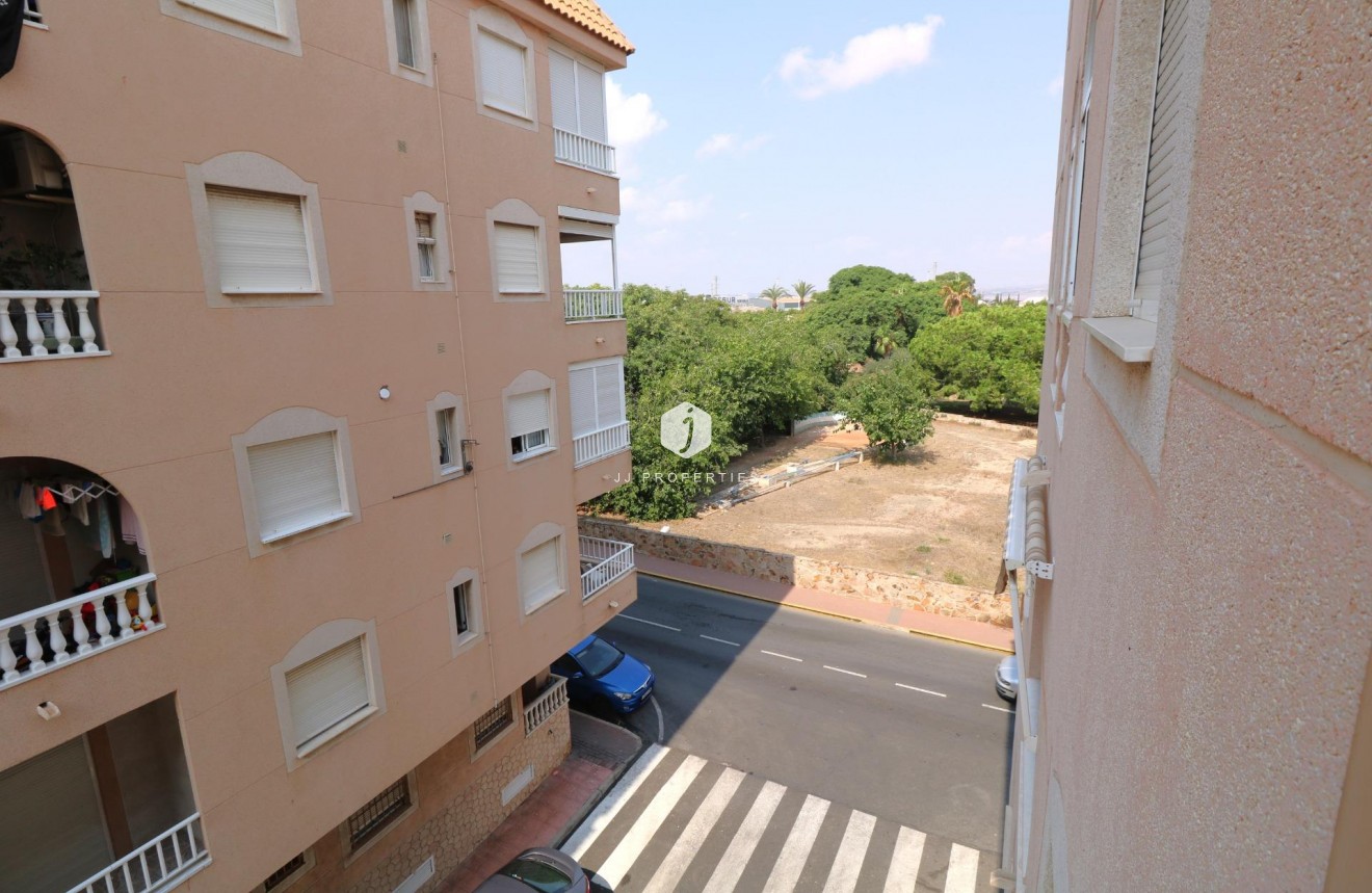 Segunda mano - Apartamento / piso -
Torrevieja - Acequion