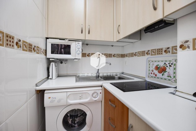 Z drugiej ręki - Daszek -
Torrevieja