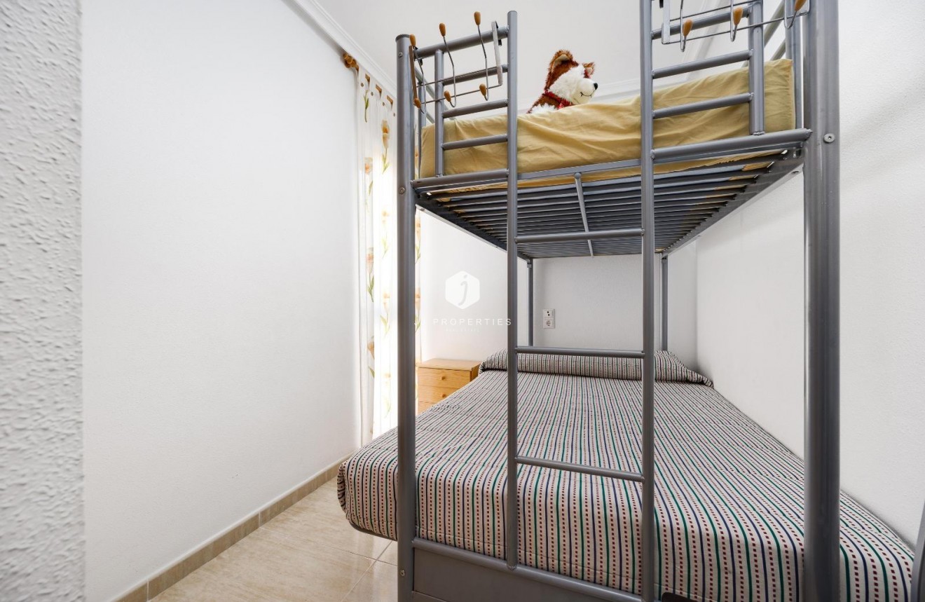 Z drugiej ręki - Daszek -
Torrevieja