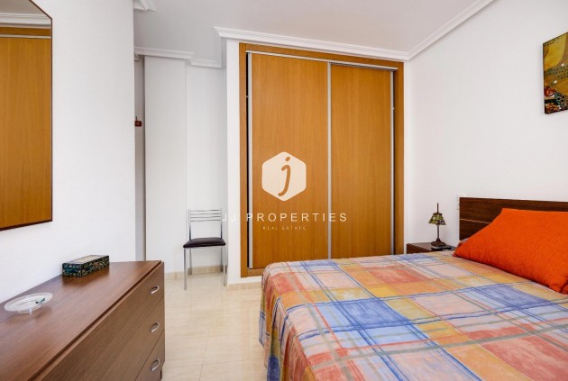 Z drugiej ręki - Daszek -
Torrevieja