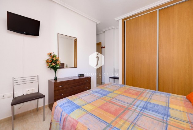 Z drugiej ręki - Daszek -
Torrevieja