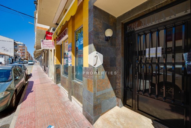 Z drugiej ręki - Daszek -
Torrevieja