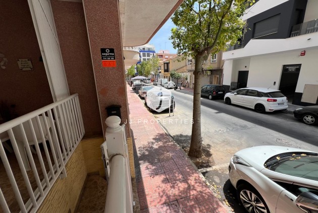 Segunda mano - Apartamento / piso -
Torrevieja - Playa del Cura