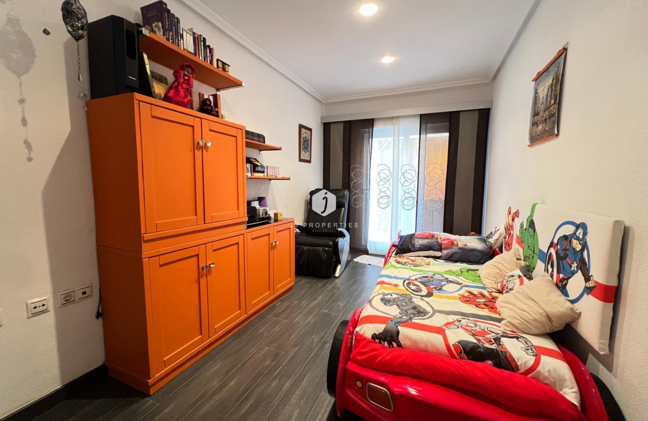 Segunda mano - Apartamento / piso -
Torrevieja - Playa del Cura