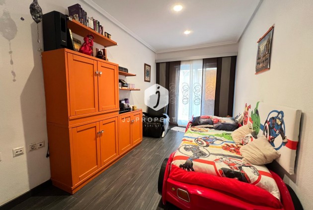 Segunda mano - Apartamento / piso -
Torrevieja - Playa del Cura