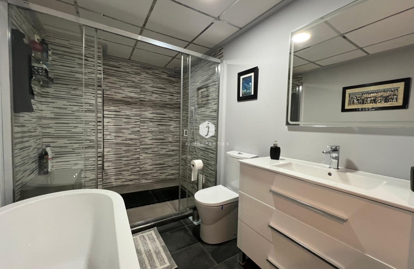 Segunda mano - Apartamento / piso -
Torrevieja - Playa del Cura