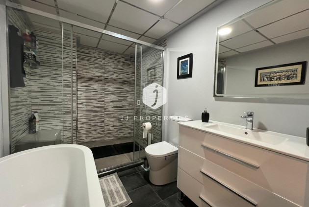 Segunda mano - Apartamento / piso -
Torrevieja - Playa del Cura