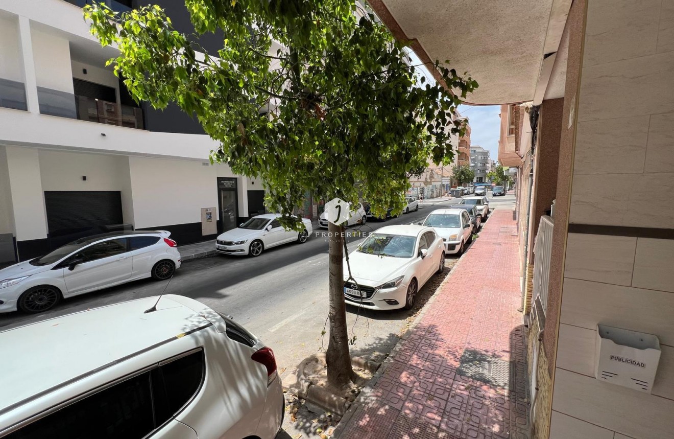 Segunda mano - Apartamento / piso -
Torrevieja - Playa del Cura