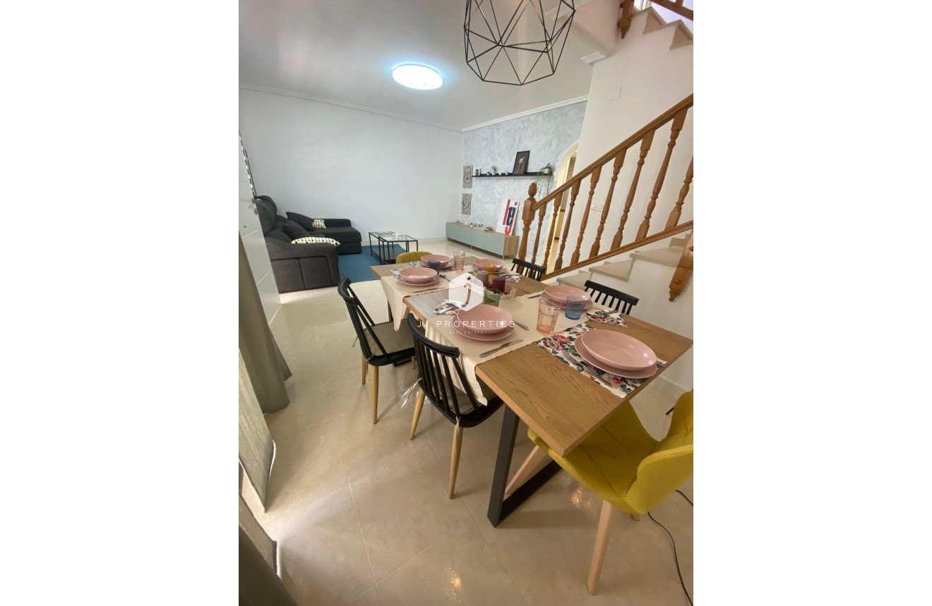 Tweedehands - Chalet -
San Miguel de Salinas - Inland