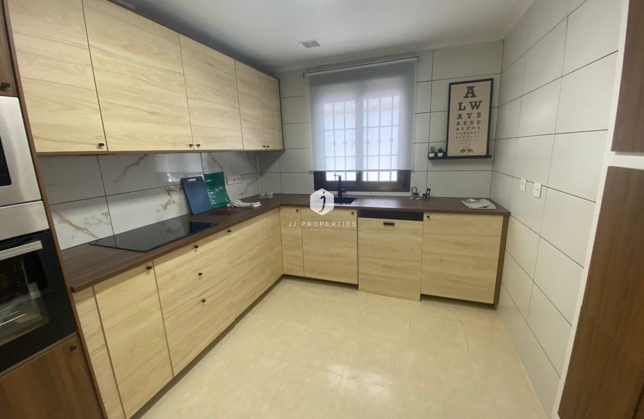 Tweedehands - Chalet -
San Miguel de Salinas - Inland