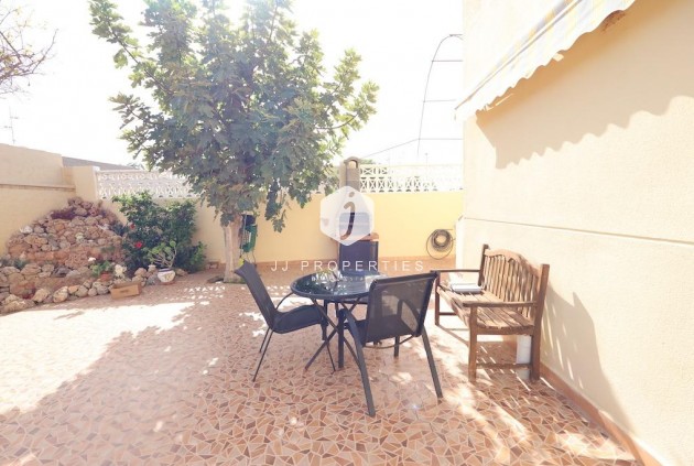 Aus zweiter Hand - Villa -
Orihuela Costa - Costa Blanca