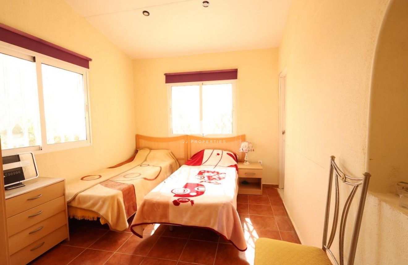 Aus zweiter Hand - Villa -
Orihuela Costa - Costa Blanca