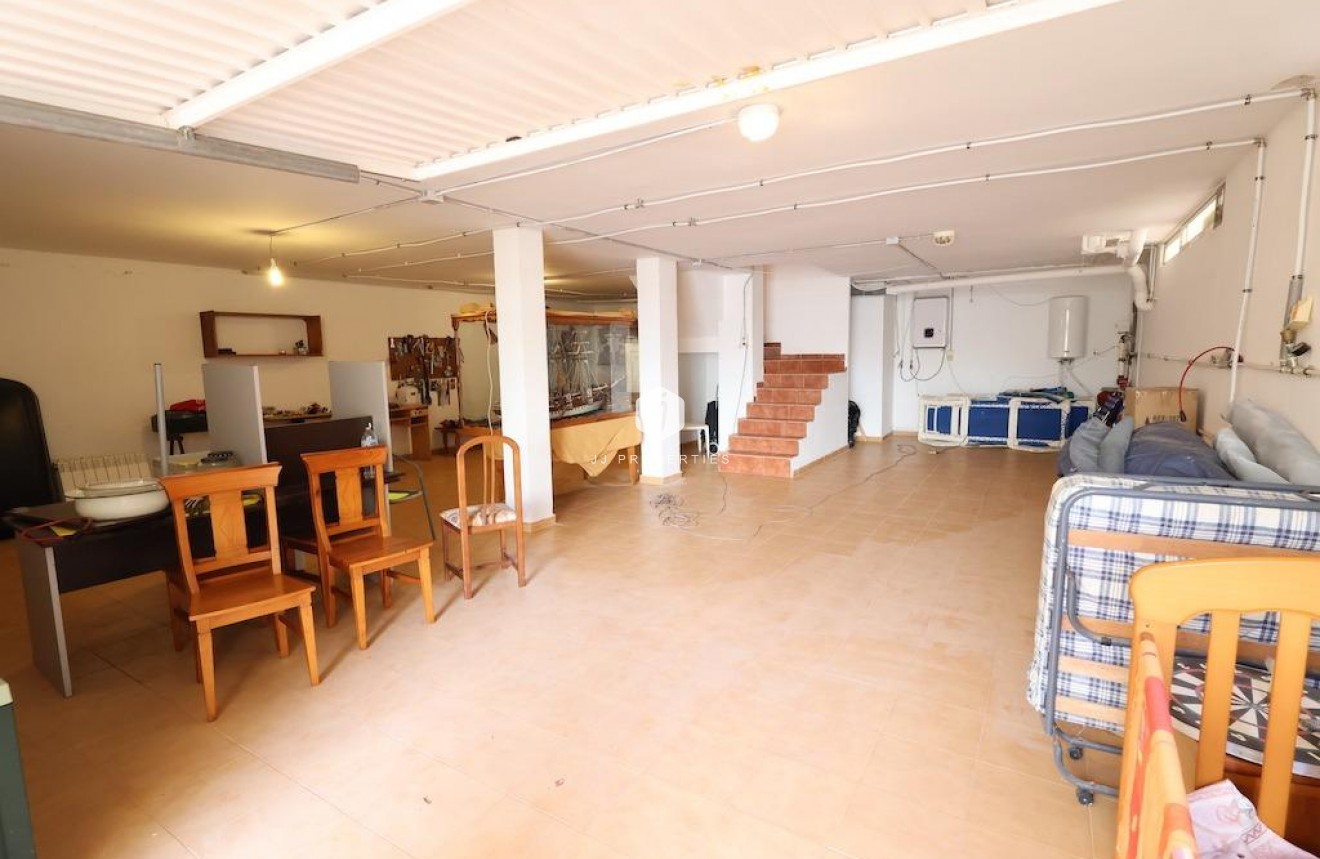 Aus zweiter Hand - Villa -
Orihuela Costa - Costa Blanca