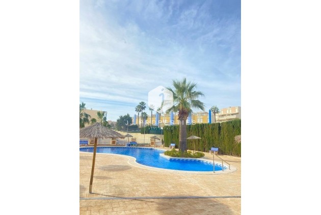 Tweedehands - duplex -
Orihuela Costa - Campoamor