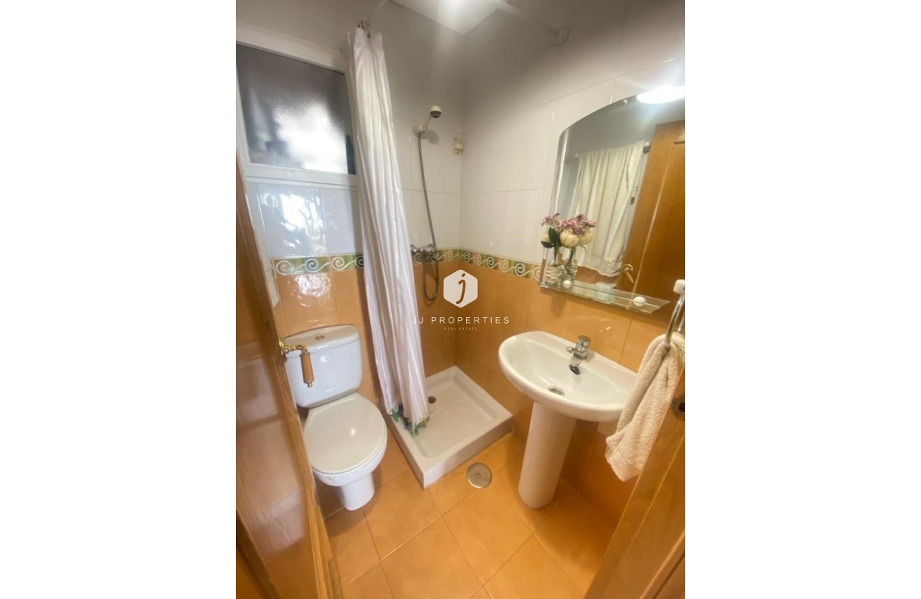 Tweedehands - duplex -
Orihuela Costa - Campoamor