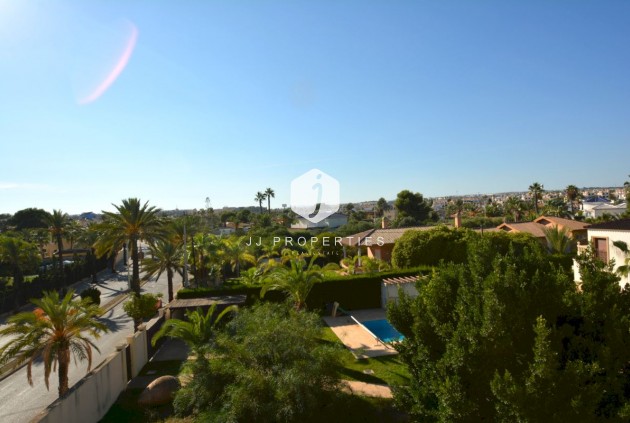 Aus zweiter Hand - Villa -
Orihuela Costa - Costa Blanca