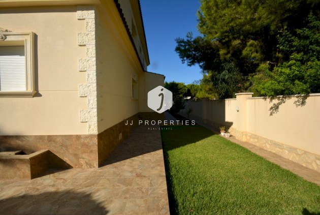 Aus zweiter Hand - Villa -
Orihuela Costa - Costa Blanca