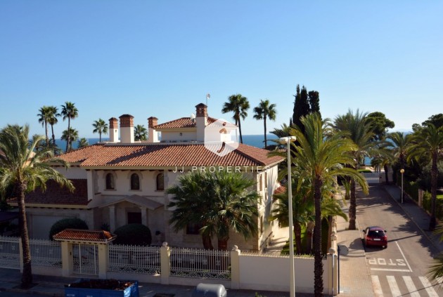 Aus zweiter Hand - Villa -
Orihuela Costa - Costa Blanca