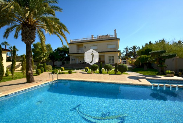 Aus zweiter Hand - Villa -
Orihuela Costa - Costa Blanca
