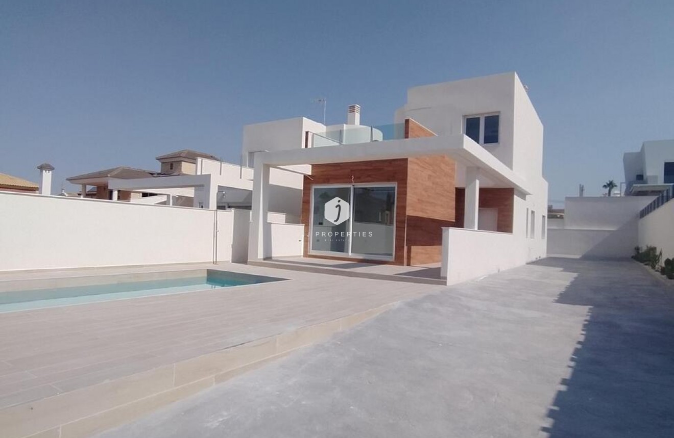 D'occasion - Villa Penthouse -
Torrevieja - aguas nuevas