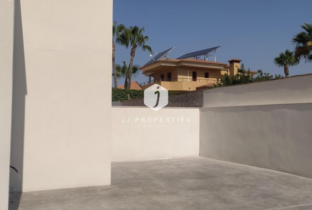 D'occasion - Villa Penthouse -
Torrevieja - aguas nuevas