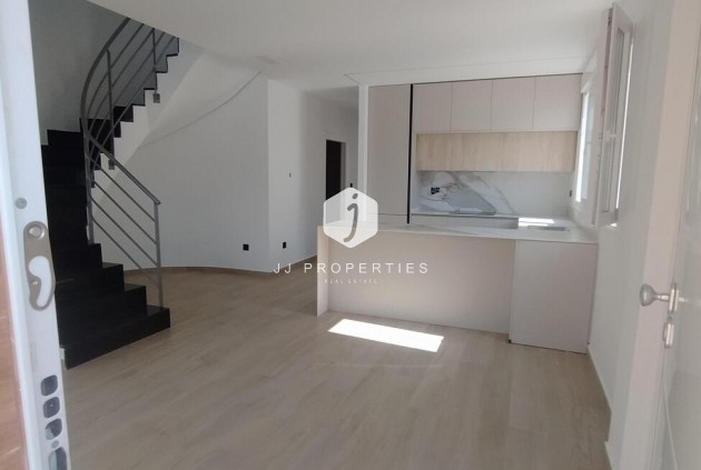 D'occasion - Villa Penthouse -
Torrevieja - aguas nuevas