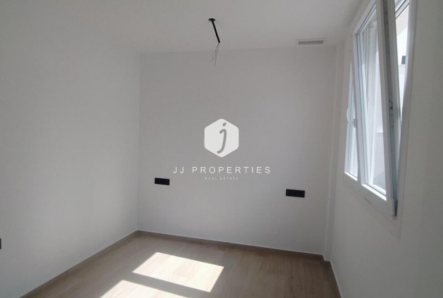 D'occasion - Villa Penthouse -
Torrevieja - aguas nuevas