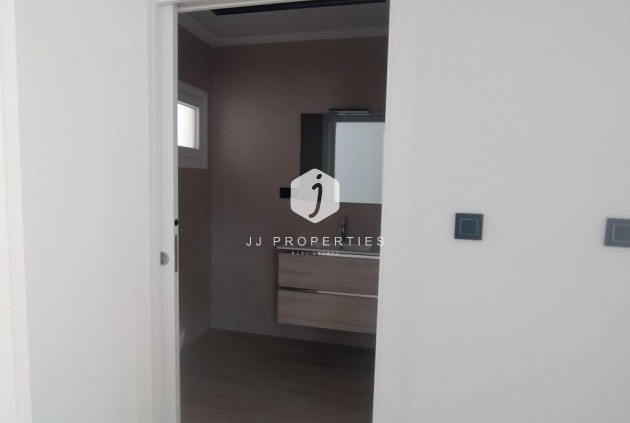 D'occasion - Villa Penthouse -
Torrevieja - aguas nuevas