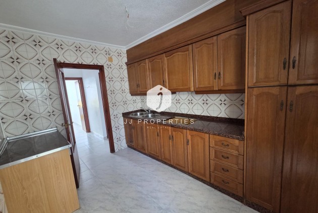 Segunda mano - Apartamento / piso -
Torrevieja - Las Piscinas Naturales