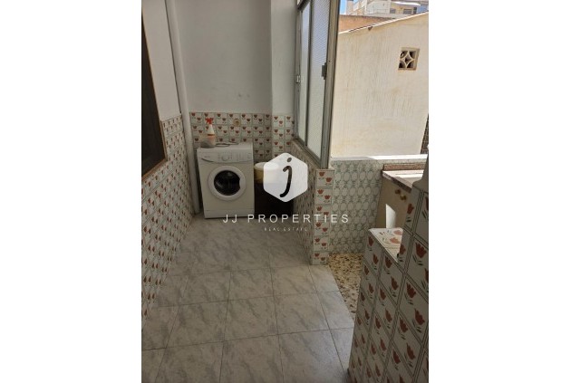 Segunda mano - Apartamento / piso -
Torrevieja - Las Piscinas Naturales
