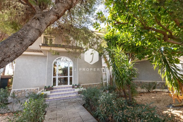 Segunda mano - Villa -
Ciudad Quesada - Ciudad Quesada - Doña Pepa