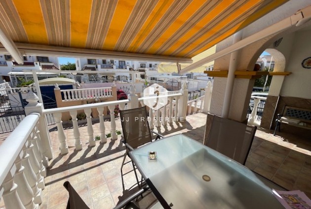 Z drugiej ręki - Szalet -
Orihuela Costa