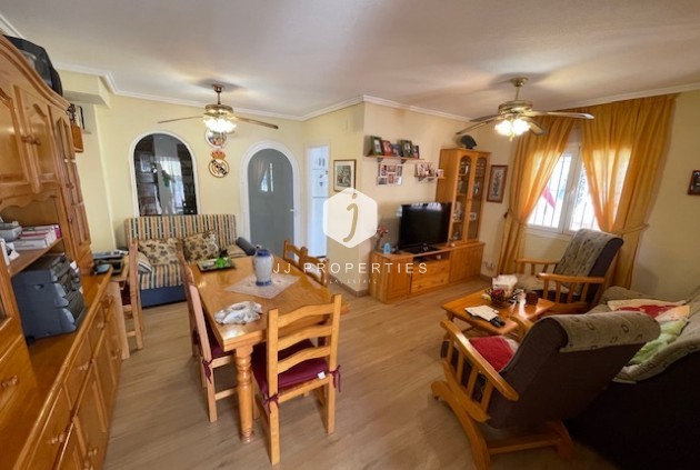 Z drugiej ręki - Szalet -
Orihuela Costa