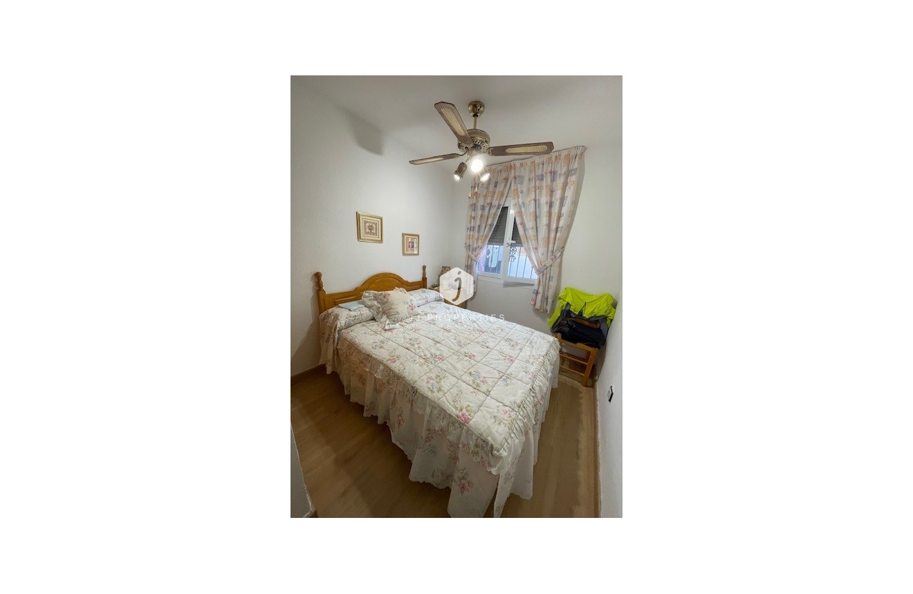 Z drugiej ręki - Szalet -
Orihuela Costa