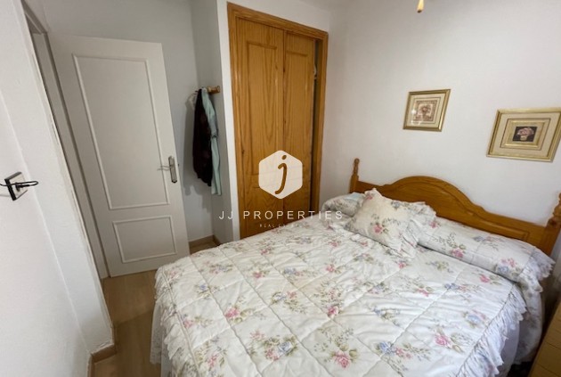 Z drugiej ręki - Szalet -
Orihuela Costa