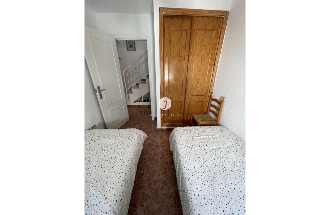 Z drugiej ręki - Szalet -
Orihuela Costa