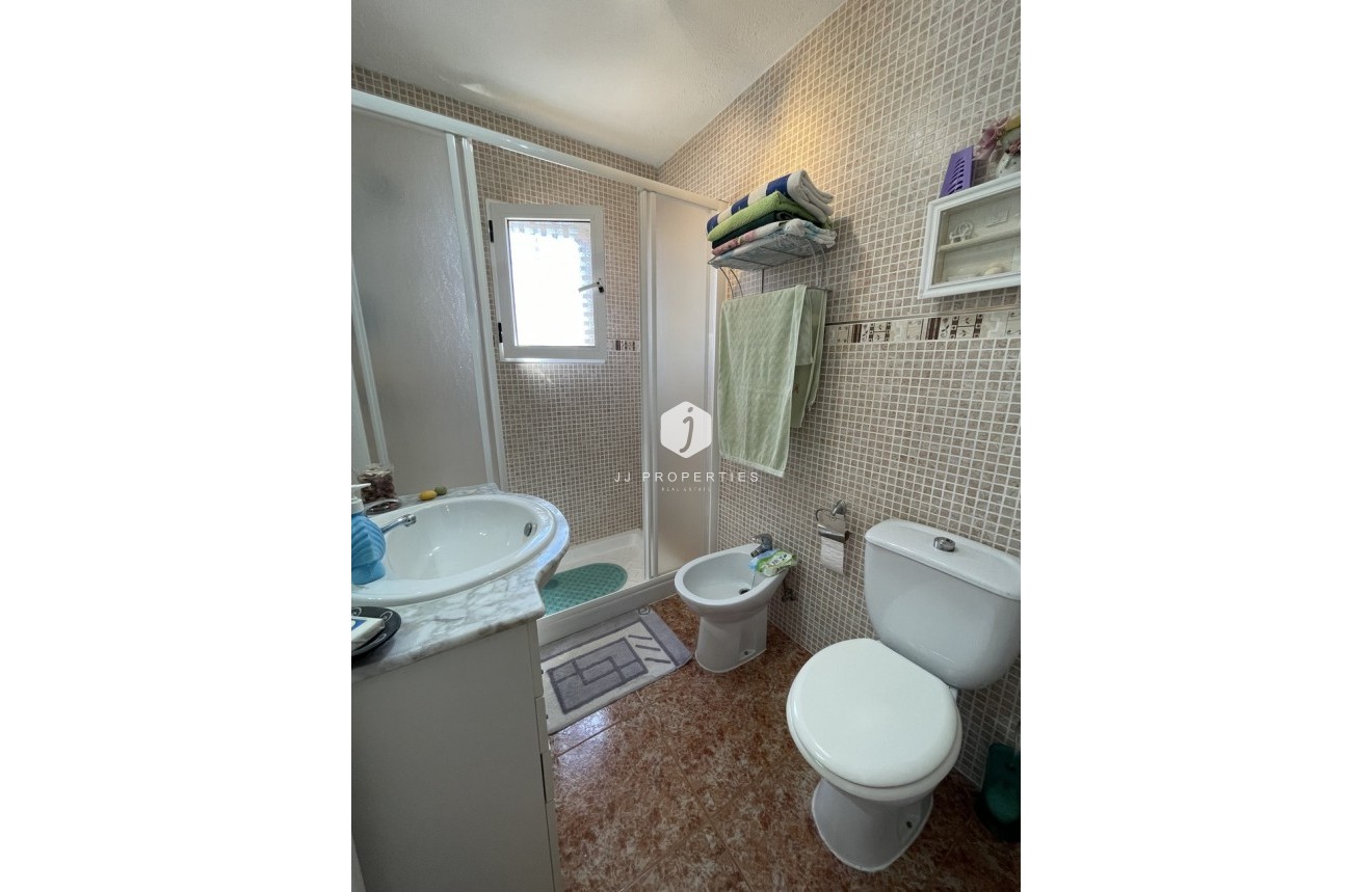 Z drugiej ręki - Szalet -
Orihuela Costa