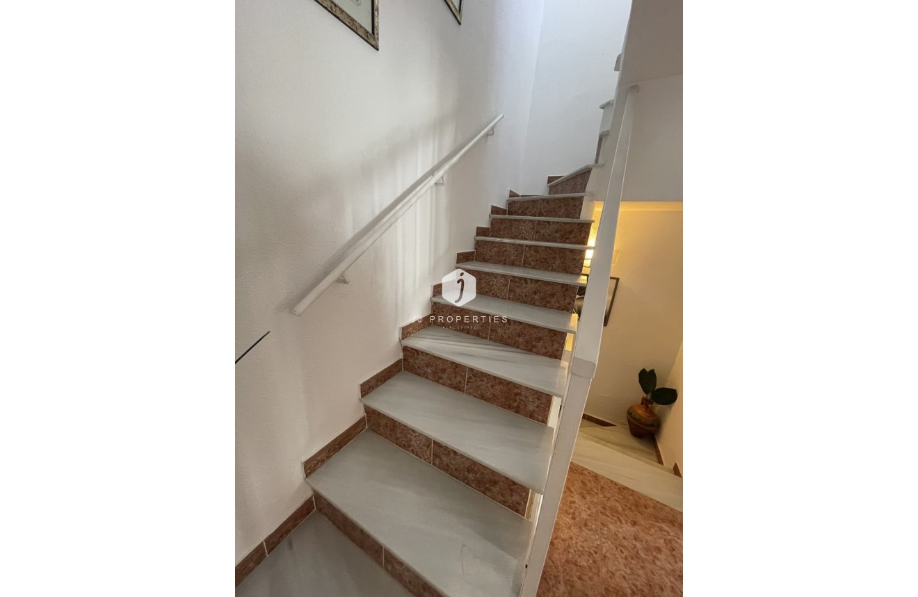 Z drugiej ręki - Szalet -
Orihuela Costa