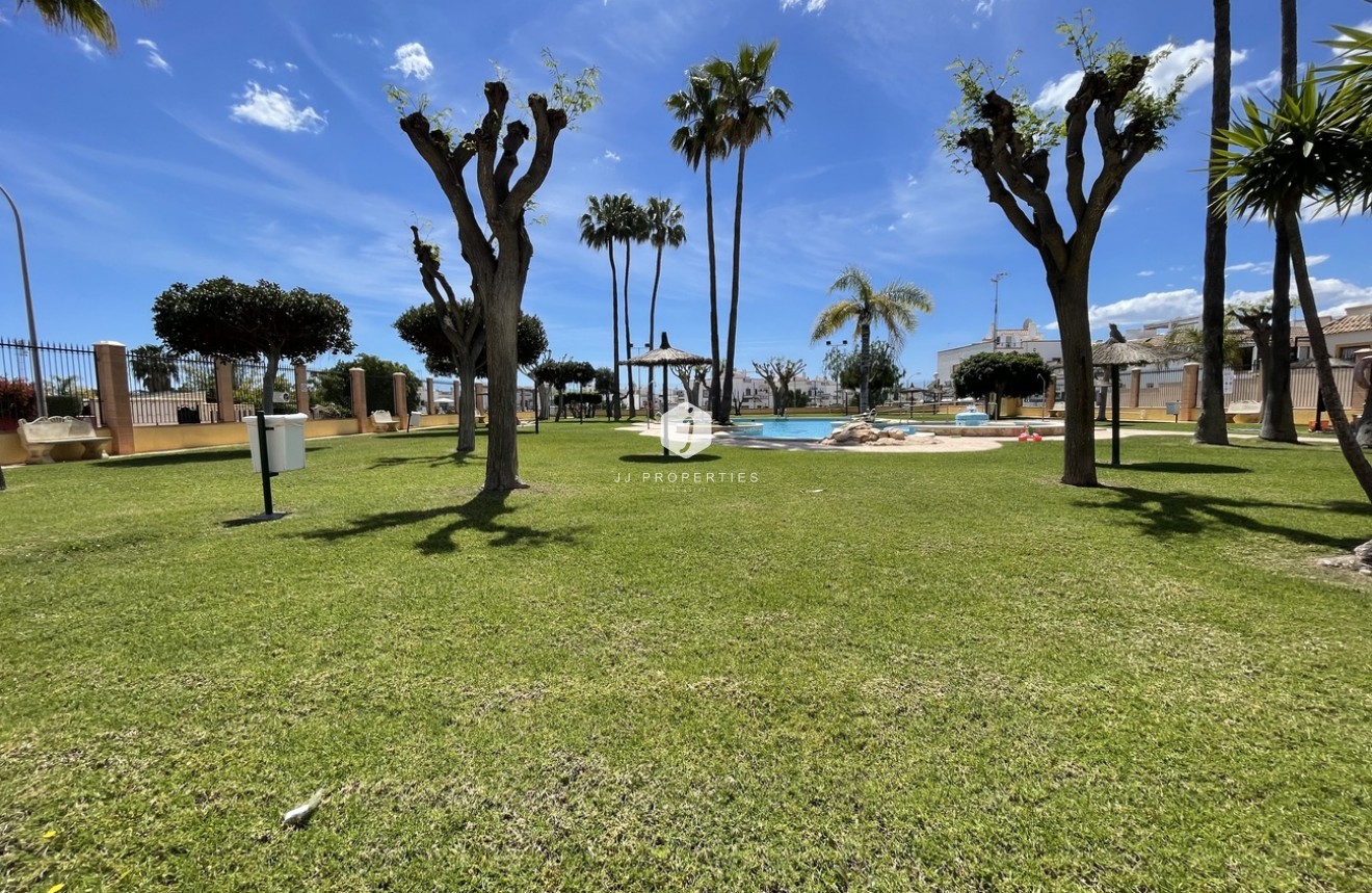 Z drugiej ręki - Szalet -
Orihuela Costa