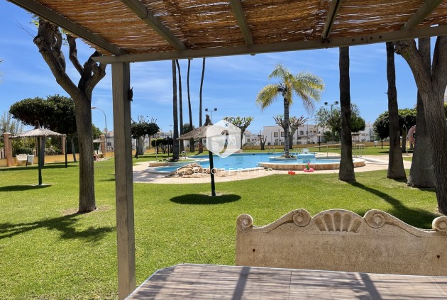 Z drugiej ręki - Szalet -
Orihuela Costa