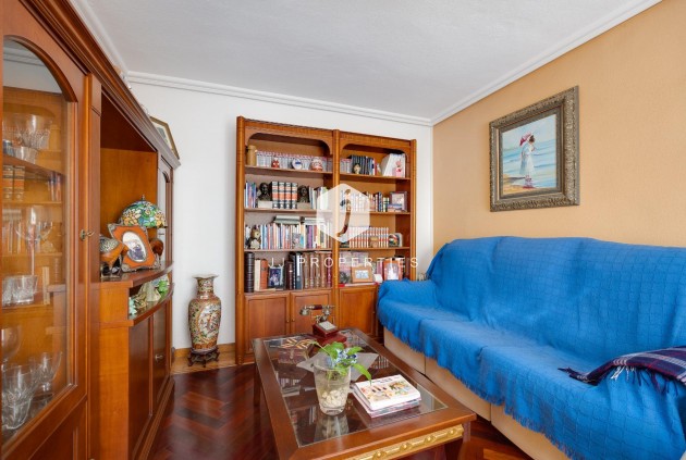 Segunda mano - Villa -
Torrevieja - aguas nuevas