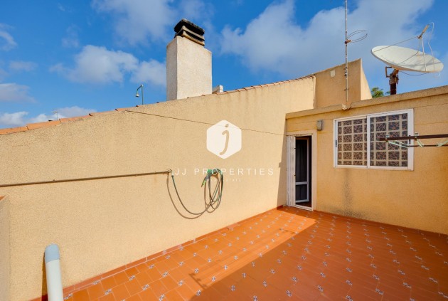 Segunda mano - Villa -
Torrevieja - aguas nuevas