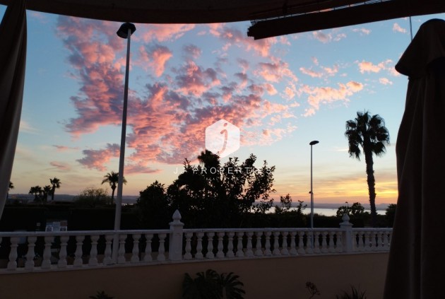 Segunda mano - Villa -
Torrevieja - Costa Blanca