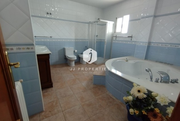 Segunda mano - Villa -
Torrevieja - Costa Blanca