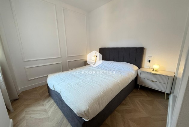 Segunda mano - Apartamento / piso -
Torrevieja - PARQUE DE LAS NACIONES