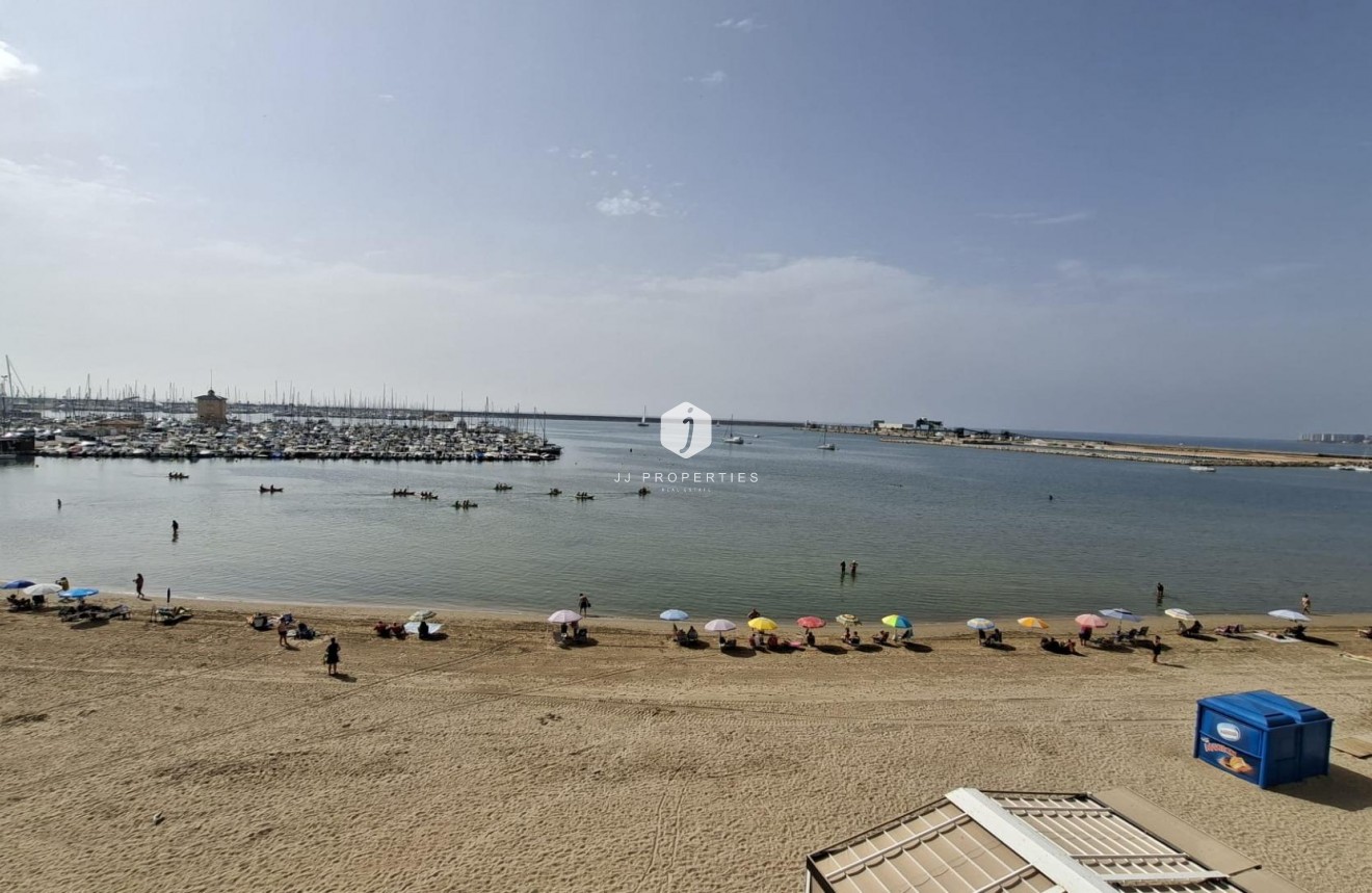 Segunda mano - Apartamento / piso -
Torrevieja - Acequion