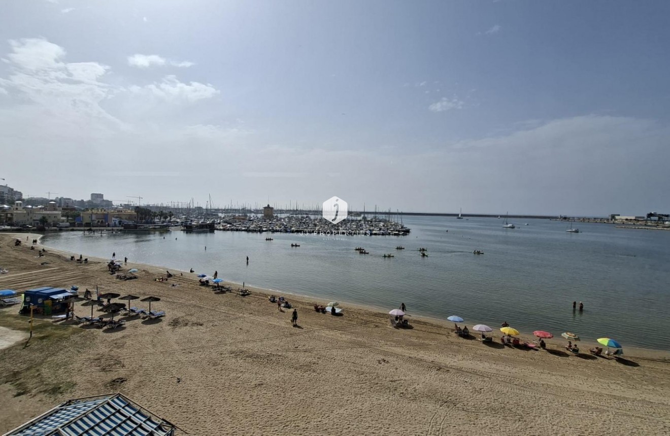 Segunda mano - Apartamento / piso -
Torrevieja - Acequion