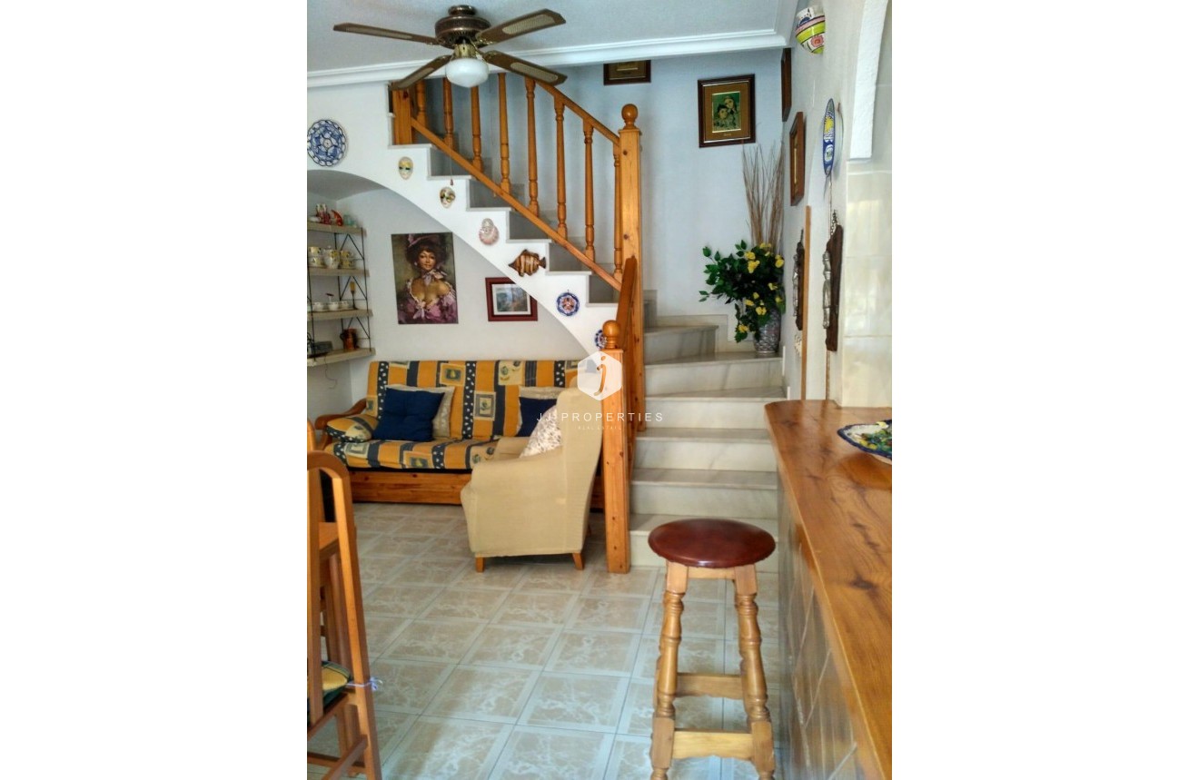 Segunda mano - Chalet -
Torrevieja - Los Europeos