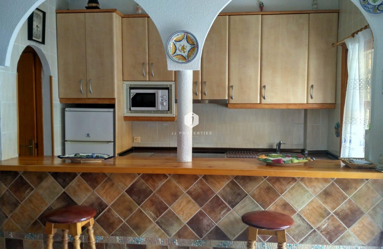 Segunda mano - Chalet -
Torrevieja - Los Europeos