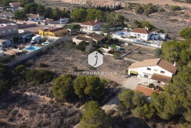 Aus zweiter Hand - Villa -
Orihuela Costa - Costa Blanca